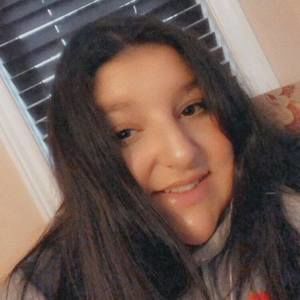 Meet your Posher, Daniela